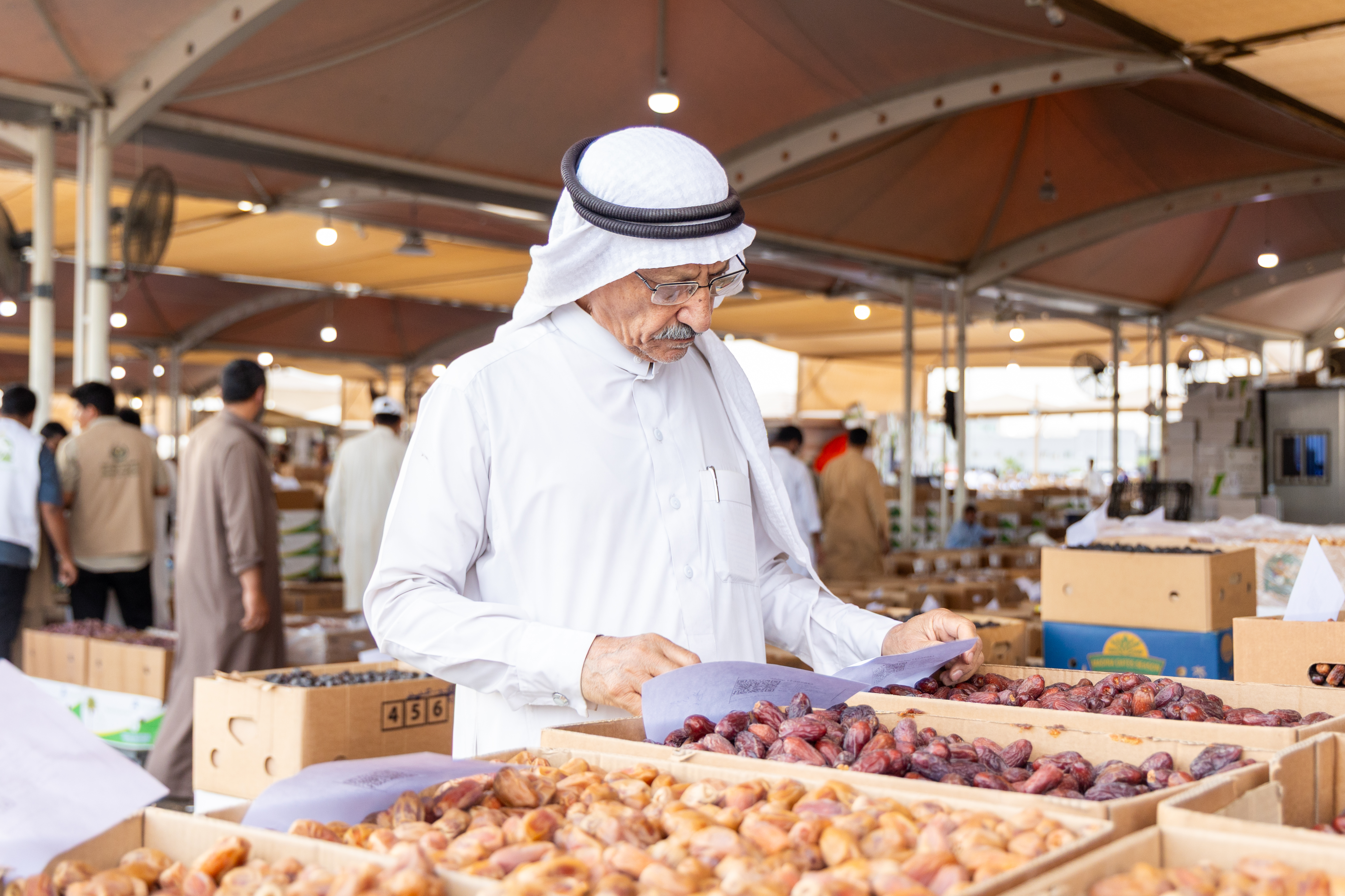 سوق التمور الموسمي في المدينة المنورة