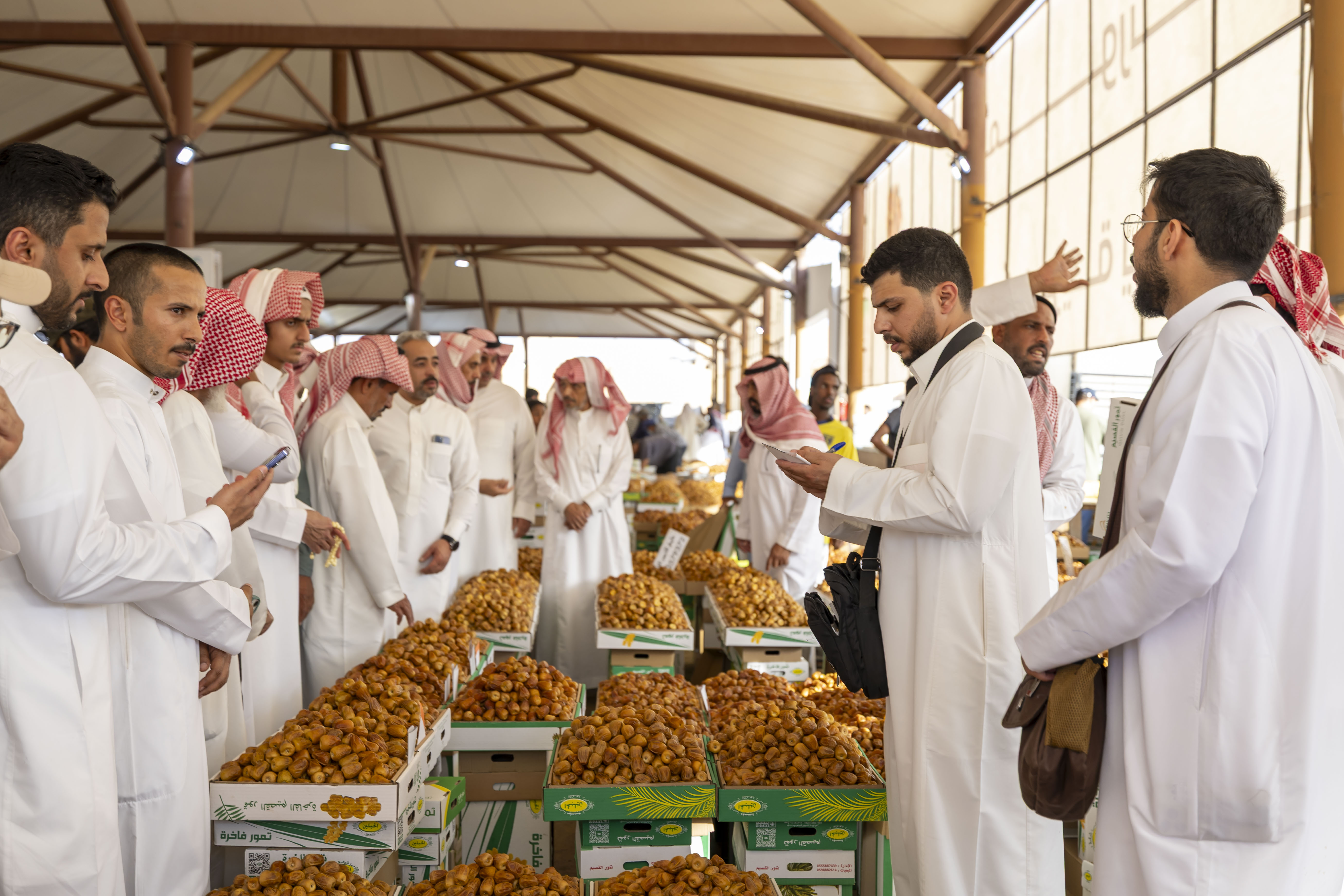 سوق التمور الموسمي في البكيرية