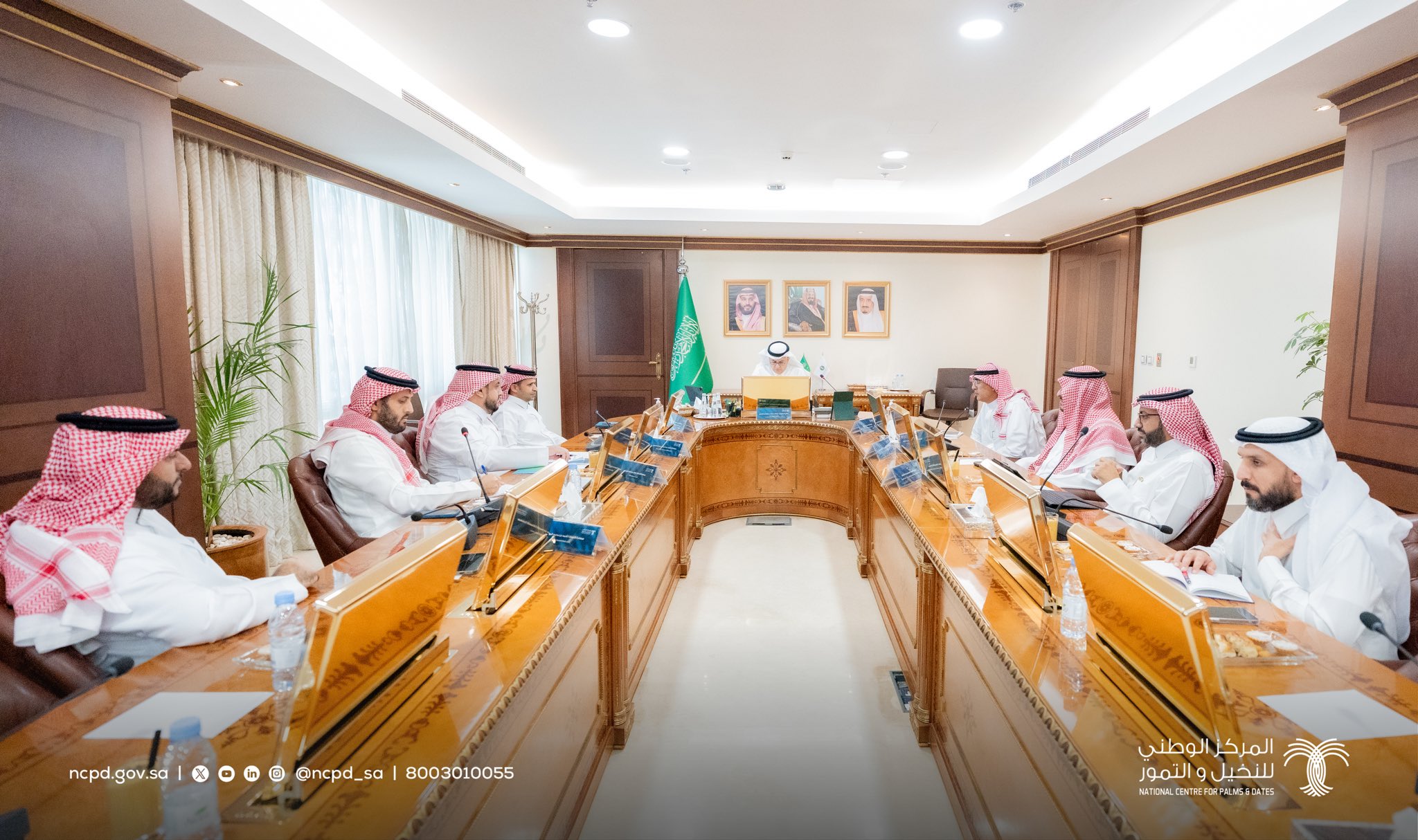 المركز الوطني للنخيل والتمور يعقد اجتماعه الـ50 برئاسة وزير البيئة لمتابعة أداء الربع الثاني